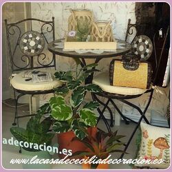 🆕 CONJUNTO de JARDÍN 🆕

,🌿 Precioso conjunto de jardín compuesto de mesa y 2 sillas plegables en forja color negro y mesa de piedra decorada

🌿 Los muebles de forja son una inversión a largo plazo combinando funcionalidad y elegancia

¡Quedará perfecta en tu terraza!✨

Consultas al whatshapp ☎️

#MueblesDeJardin 
#Verano
#NuevaColeccion
#RecienLlegados
#LaCasaDeCeciliaInteriorismo